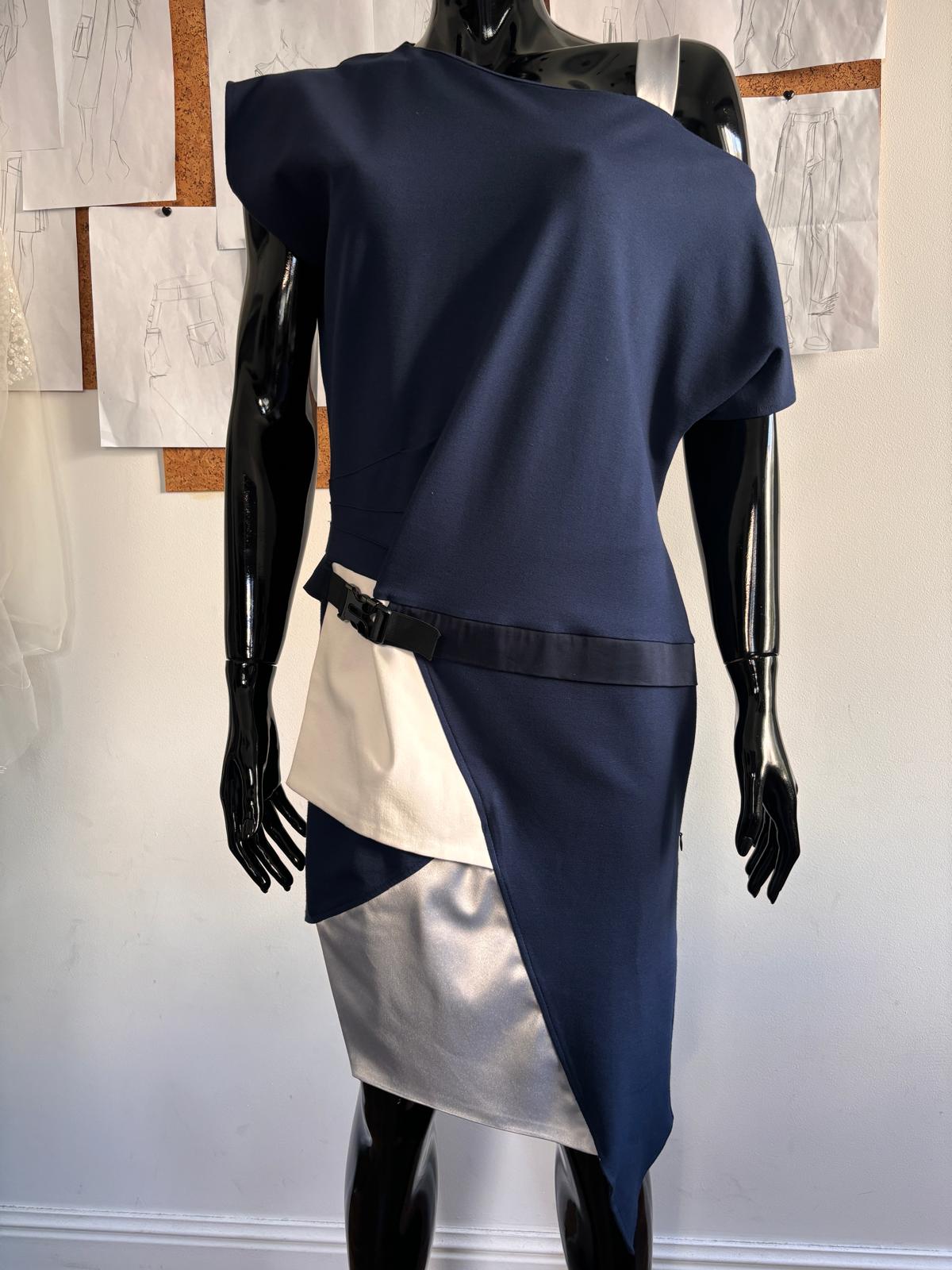 short asymmetric bleumarin dress with 1trident